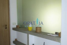 Srdoči, ekskluzivan stan od 107,90 m2 s lođom, Rijeka, Appartment