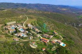 Istra-Grožnjan veliko imanje s potencijalom ulaganja, Grožnjan, Land