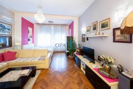 PEĆINE - Predivan stan od 107 m2 s dvije garaže i okućnicom!, Rijeka, Appartment