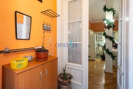 PEĆINE - Predivan stan od 107 m2 s dvije garaže i okućnicom!, Rijeka, Διαμέρισμα