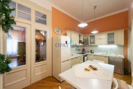 PEĆINE - Predivan stan od 107 m2 s dvije garaže i okućnicom!, Rijeka, Wohnung