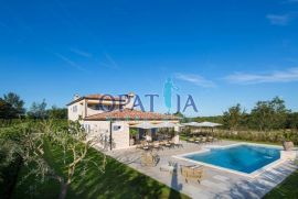 Istra-Kanfanar kamena kuća sa bazenom 353 m2, Kanfanar, Casa
