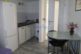 Lijep apartman od 30 m2 s terasom i parkingom, Opatija - Okolica, Διαμέρισμα