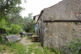Imanje sa starinom te pomoćnim objektom na području Opatijske rivijere, Opatija - Okolica, Kuća