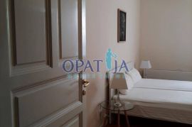 Luksuzan stan za najam u vili uz more, sa vrtom i otvorenim pogledom na more, Opatija, Διαμέρισμα