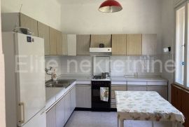 Banderovo - prodaja jednosobnog stana sa terasom i vrtom, 46 m2, Rijeka, شقة