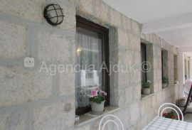 Imotski Proložac uređena kamena kuća 60 m2 - povoljno, Imotski, Famiglia