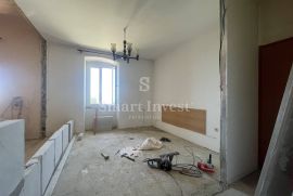 PEHLIN, renovirana samostojeća kuća od 325 m2, Rijeka, بيت