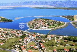 Zadar, Nin, građevinsko zemljište 1421m2, Nin, Terrain