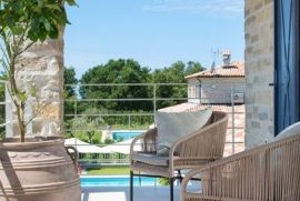 Vila s bazenom i sportskim terenima u srcu Istre - Villa Elli, Kanfanar, Ev