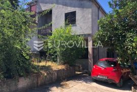 Čiovo, samostojeća kuća u blizini mora, Trogir, Kuća