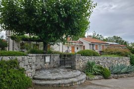 OTOK KRK, POLJICA (okolica) - Luksuzna kamena vila, Krk, Kuća