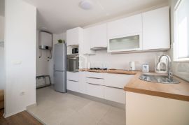 Dva trosobna stana u centru Dubrovnika na prodaju, Dubrovnik, Apartamento