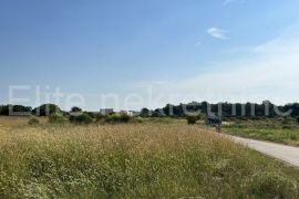 Istra,Volme - Prodaja zemljišta u T1-T2 Zoni udaljenog 590m do mora !, Medulin, أرض