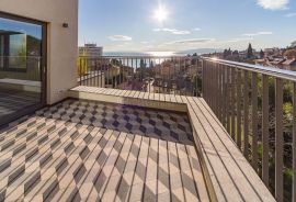 OPATIJA NOVOGRADNJA STROGI CENTAR 4.KAT - 200m OD MORA !!, Opatija, Wohnung