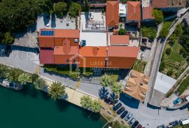 Prodaja kamene kuće sa poslovnim prostorom pokraj Rijeke Dubrovačke, Dubrovnik - Okolica, Famiglia