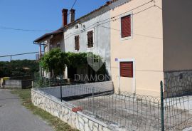 Istra, okolica Barbana, kamena kuća za adaptaciju,, Barban, Casa