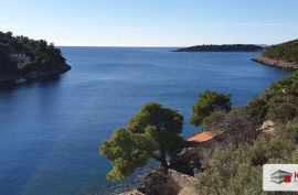 Building land for sale, located in one of the most sheltered bays on the island of Korčula, idyllic,, Blato, Land