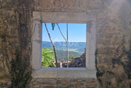 ISTRA, OPRTALJ - Kamena starina s panoramskim pogledom na zelenilo, Oprtalj, Haus
