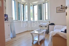 Funkcionalan stan cca 91 m2 | Podijeljen u dvije jedinice | Dubrovnik, blizina poslovnog centra, Dubrovnik, Appartamento