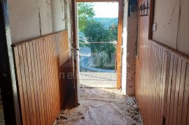 ISTRA, KRINGA - Autohtona istarska kamena kuća s dvorištem, Tinjan, Ev