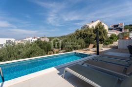 Prodaja kuće s bazenom i prekrasnim pogledom na more, Cavtat, Dubrovnik - Okolica, Casa