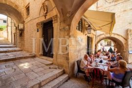 Kuća Dubrovnik Stari Grad | 4 apartmana i poslovni prostor | 182,80 m2, Dubrovnik, Famiglia