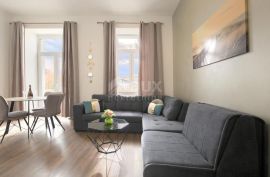 ISTRA, PULA, CENTAR - Luksuzan neponovljiv stan s 3 zasebne jedinice, Pula, Appartamento