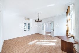 Zagreb, Vlaška ulica, prekrasan građanski peterosoban stan 150 m2, Zagreb, Apartamento