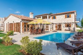 Istra, Marčana, okolica, prekrasna kamena tradicionalna vila sa bazenom, mirna lokacija, Marčana, Σπίτι