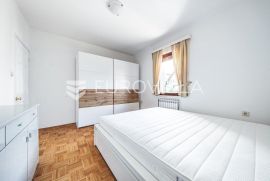 Zagreb, Remete, trosoban stan u kući NKP 112 m2, Zagreb, Apartamento