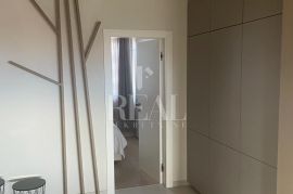Hosti, luksuzna etaža, 4S+DB, 217m2, Rijeka, Appartement