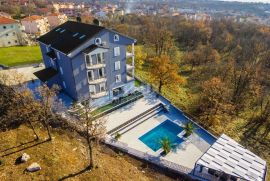 VIŠKOVO, MARČELJI- exluzivni dvoetažni stan 144m2 s korištenjem bazena - pogled na more, Viškovo, شقة