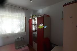 Istra, Pula, Šijana prodaje se samostojeća kuća 130m2, Pula, Kuća