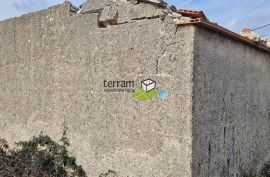 Istra, Barban, građevinsko zemljište 3160m2 s objektom od 40m2 prodaja, Barban, Terreno
