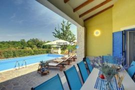 Istra, Savičenta, okolica, nova kuća sa bazenom, 250m2, 5SS+DB, namješteno!! #prodaja, Svetvinčenat, House