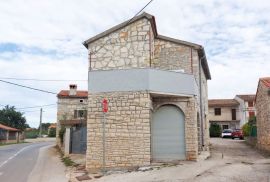 Renovirana kamena kuća s 2 stana, okolica Marčane, Marčana, Casa