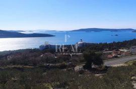 Građevinsko zemljište 3000 m2 sa otvorenim pogledom na more, Seget, Γη