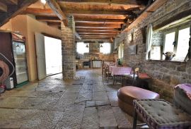 Kamena kuća u srcu Istre, Motovun, Casa
