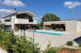 Moderna kuća sa bazenom na mirnoj lokaciji, Marčana, Ev