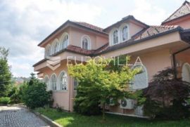 Zagreb, Gračani luksuzno obiteljsko imanje, vila 810m2 na zemljištu 3.965m2, Zagreb, House