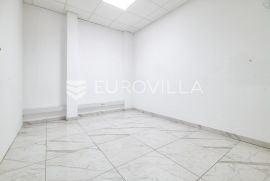 Zagreb, Radnička, dvoetažni poslovni prostor / lokal 195 m2, Commercial property