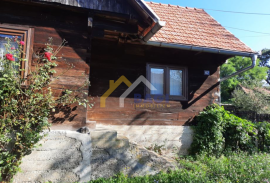 Drvena kuća s pomoćnim objektom - Laz Bistrički, Marija Bistrica, Maison