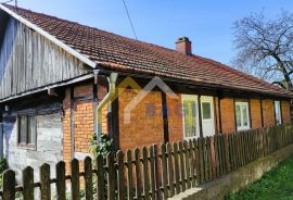 Drvena kuća s pomoćnim objektom - Laz Bistrički, Marija Bistrica, Ev