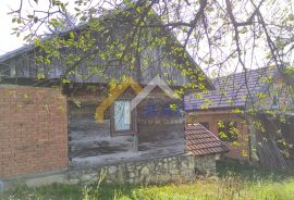 Drvena kuća s pomoćnim objektom - Laz Bistrički, Marija Bistrica, Ev