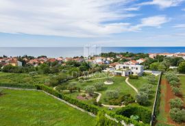 Moderno dizajnirana villa sa velikom okućnicom i predivnim pogledom na more, Umag, Maison