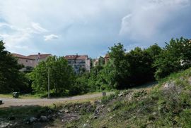 RIJEKA, SRDOČI- građevinsko zemljište 731m2 za stambenu zgradu–stanove/ apartmane/ obiteljsku kuću/ villu, Rijeka, Land