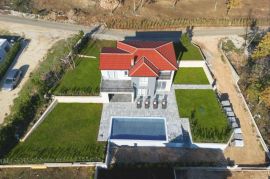 Lijepa novoizgrađena villa sa bazenom, Labin, okolica, Istra, Labin, Famiglia