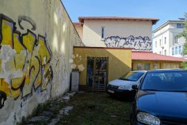 Poslovni prostor blizu Centra s parkingom !, Rijeka, Propriété commerciale