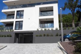 COSTABELLA, BIVIO, KANTRIDA - luksuzni stan 85m2 s panoramskim pogledom na more + okoliš 60m2, Rijeka, Wohnung
